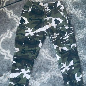 Camofaluge pants